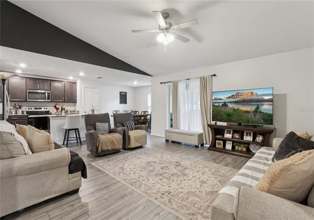 Photo 2 of Single family home for sale at 1063 Lake Arbor Ct, Tavares, FL 32778 | MLS# O6437919 | Listing updated on 2026-09-01