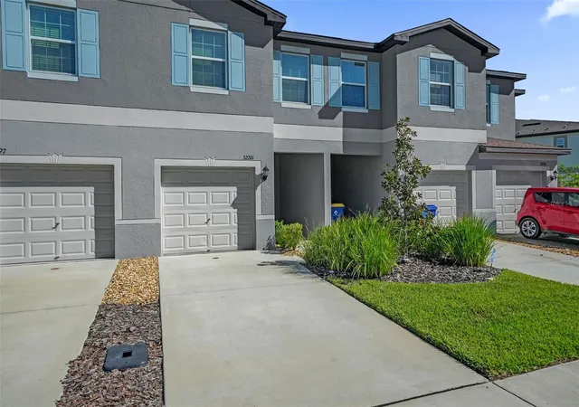 Photo 2 of Townhouse for sale at 32201 Powderpuff Mimosa Dr, San Antonio, FL 33576 | MLS# O6437922 | Listing updated on 2026-09-07