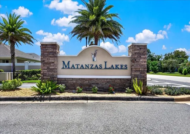 Photo 3 of Single family home for sale at 2 Tideway Trl, Palm Coast, FL 32137 | MLS# FC321111 | Listing updated on 2026-10-13