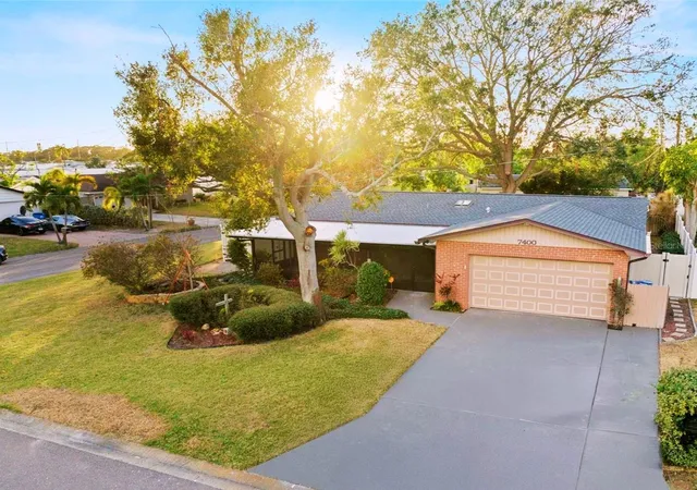 Photo 1 of Single family home for sale at 7400 Locust Street, St Petersburg, FL 33702 | MLS# TB8544117 | Listing updated on 2026-09-14