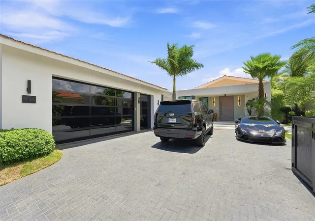 Photo 2 of Mansion for sale at 935 Isla Norte, Dorado, PR 00646 | MLS# PR9123831 | Listing updated on 2026-09-01