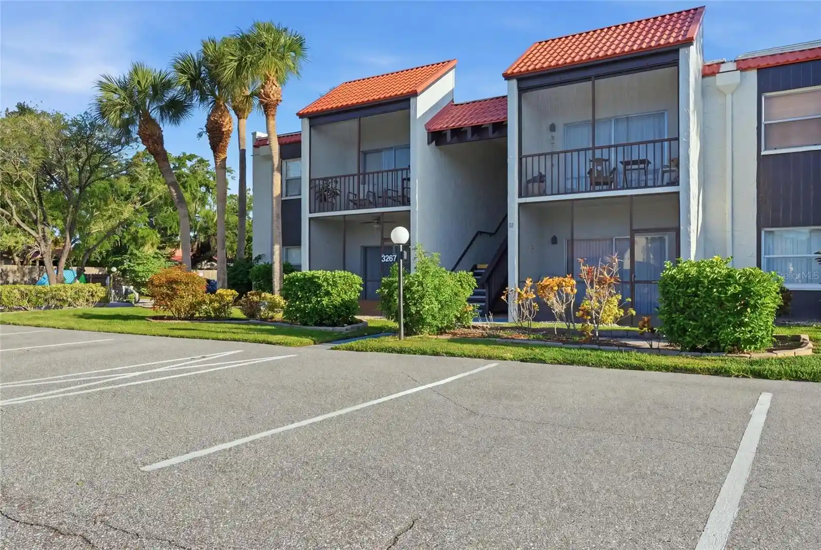 Listing Photo 1 - Condo for sale in 3267 Beneva Rd located at 3267 Beneva Rd, Sarasota, FL 34232 - Unit #203