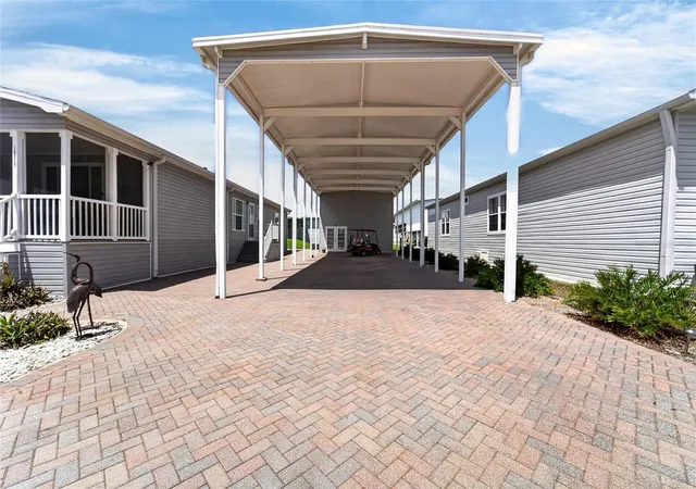 Photo 2 of Manufactured home for sale at 10039 Sterling Ave, Dade City, FL 33525 | MLS# TB8544125 | Listing updated on 2026-09-19