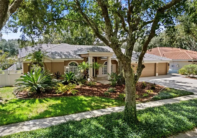 Photo 3 of Single family home for sale at 9323 Wellington Park Cir, Tampa, FL 33647 | MLS# TB8544133 | Listing updated on 2026-09-21