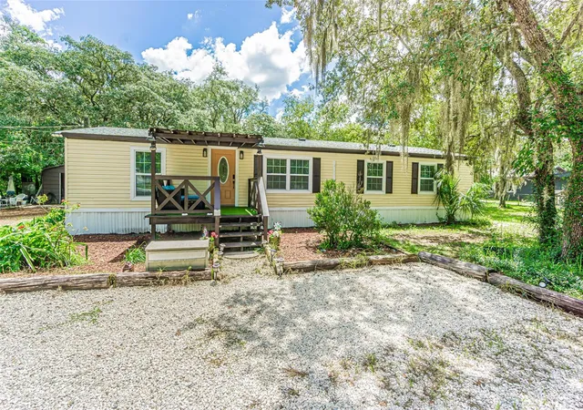 Manufactured home for sale at 11420 English Walnut St, HUDSON, FL 34669 | MLS# W7889078
