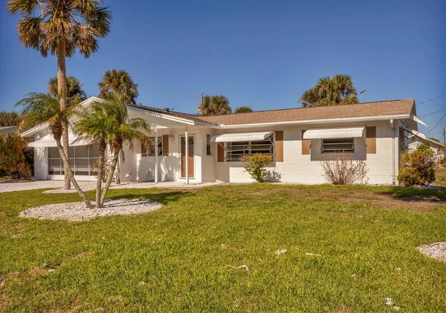 Photo 2 of Single family home for sale at 1780 Elinor Pl, Englewood, FL 34223 | MLS# D6148624 | Listing updated on 2026-09-14