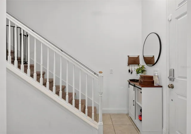 Photo 4 of Townhouse for sale at 306 Captiva Dr, Davenport, FL 33896 | MLS# O6437937 | Listing updated on 2026-09-02