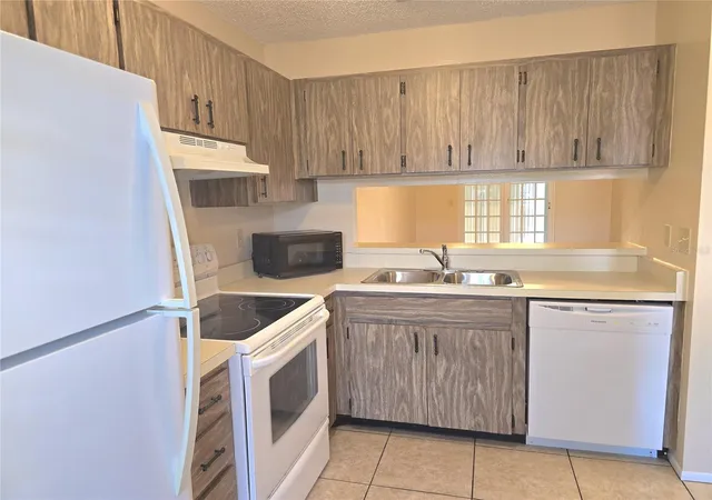 Photo 4 of Single family home for sale at 2912 Wainwright Ct, New Port Richey, FL 34655 | MLS# W7889079 | Listing updated on 2026-09-01