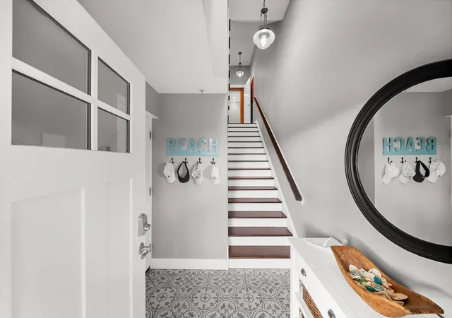 Photo 3 of Townhouse for sale at 200 Brightwater Dr #8, Clearwater Beach, FL 33767 | MLS# TB8544149 | Listing updated on 2026-09-21