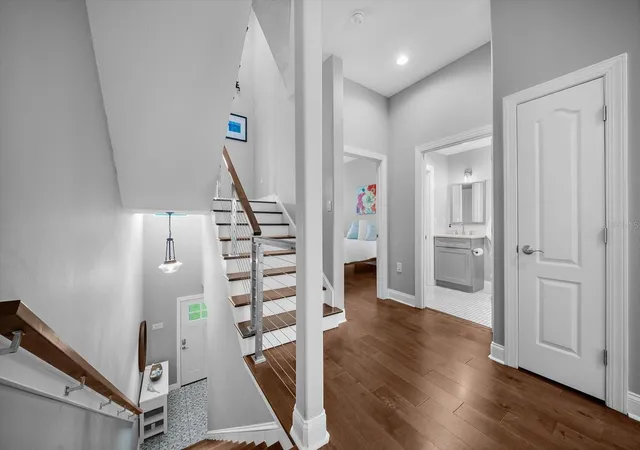 Photo 3 of Townhouse for sale at 200 Brightwater Dr #8, Clearwater Beach, FL 33767 | MLS# TB8544149 | Listing updated on 2026-09-21