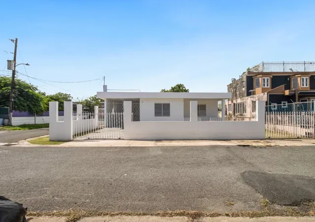 Photo 1 of Sale Pending at 3 Urb Toaville #10, Toa Baja, PR 00949 | MLS# PR9123832 | Listing updated on 2026-09-19