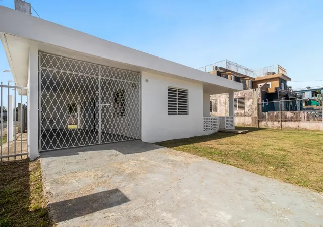 Photo 4 of Sale Pending at 3 Urb Toaville #10, Toa Baja, PR 00949 | MLS# PR9123832 | Listing updated on 2026-09-19