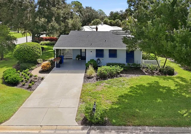 Photo 1 of Single family home for sale at 213 Firenze Ave W, Venice, FL 34285 | MLS# A4704627 | Listing updated on 2026-09-20