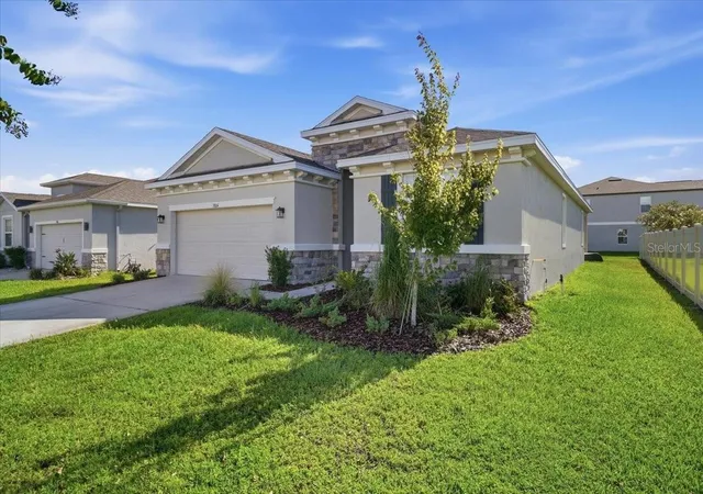 Photo 3 of Single family home for sale at 3804 N Maryland Ave, Plant City, FL 33565 | MLS# L4964707 | Listing updated on 2026-09-08