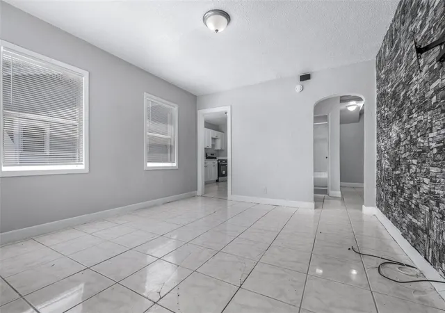 5th image of 1311 Prescott St S, Saint Petersburg, FL 33712 | MLS# TB8544164