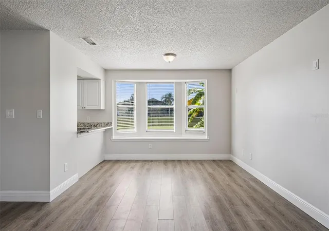 Photo 3 of Single family home for sale at 9816 Surrey Ridge Rd, Orlando, FL 32825 | MLS# O6437966 | Listing updated on 2026-10-12