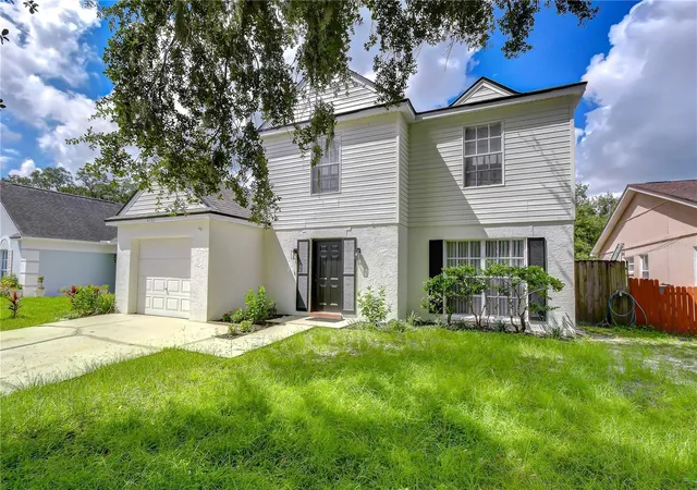 Photo 3 of Single family home for sale at 9703 Fox Holw Rd, Tampa, FL 33647 | MLS# TB8544184 | Listing updated on 2026-09-13