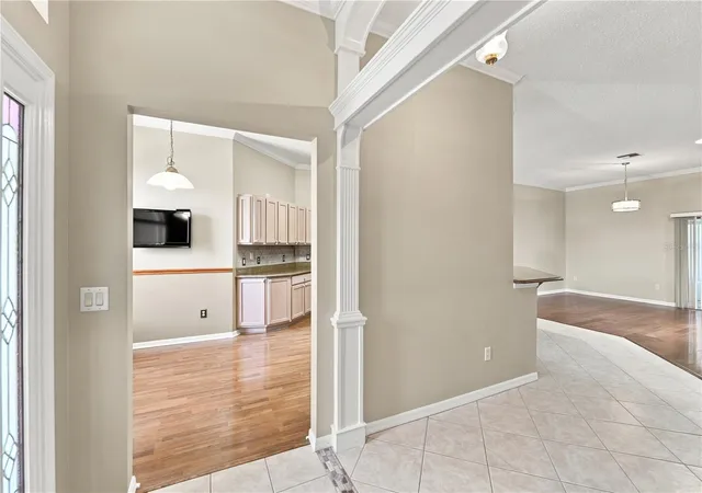 Photo 3 of Single family home for sale at 1304 De La Garza Pl, The Villages, FL 32162 | MLS# O6437971 | Listing updated on 2026-09-25