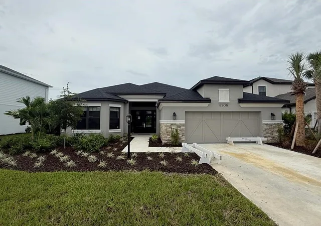 Single family home for sale at 8208 Summer Night Rd, SARASOTA, FL 34241 | MLS# O6437975