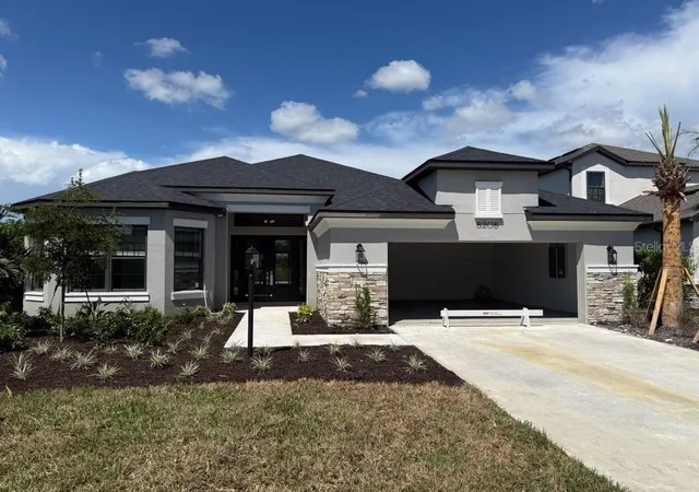 Photo 2 of Single family home for sale at 8208 Summer Night Rd, Sarasota, FL 34241 | MLS# O6437975 | Listing updated on 2026-09-01