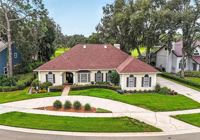 Photo 2 of Single family home for sale at 1423 Holleman Dr, Valrico, FL 33596 | MLS# TB8544192 | Listing updated on 2026-09-20