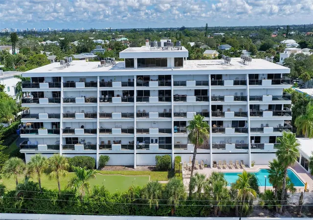 Photo 1 of Condo for sale at 625 Beach Rd #301, Sarasota, FL 34242 | MLS# A4704645 | Listing updated on 2026-09-26