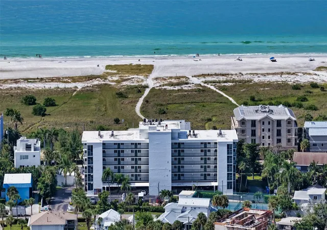 Photo 2 of Condo for sale at 625 Beach Rd #301, Sarasota, FL 34242 | MLS# A4704645 | Listing updated on 2026-09-26