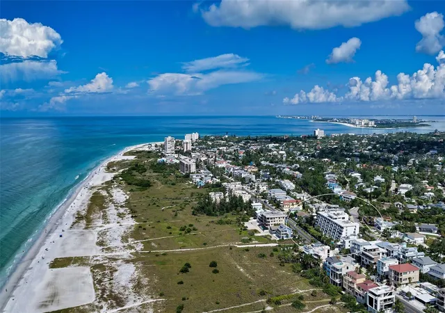 Photo 3 of Condo for sale at 625 Beach Rd #301, Sarasota, FL 34242 | MLS# A4704645 | Listing updated on 2026-09-26