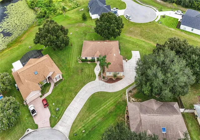 Photo 3 of Single family home for sale at 11546 Nice Ct, Clermont, FL 34711 | MLS# O6437984 | Listing updated on 2026-09-16
