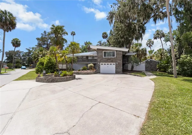 Single family home for sale at 1830 SE 3rd Court, CRYSTAL RIVER, FL 34429 | MLS# G5117218
