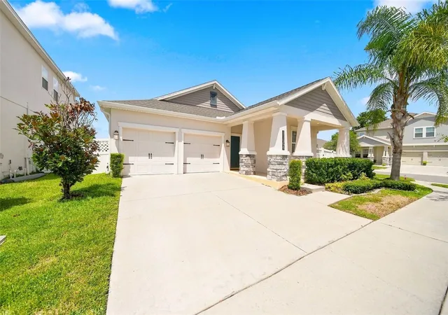 Photo 3 of Single family home for sale at 11006 Robert Frost Dr, Winter Garden, FL 34787 | MLS# O6437992 | Listing updated on 2026-09-02