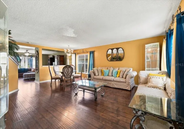 Photo 3 of Single family home for sale at 7517 Hunters Greene Cir, Lakeland, FL 33810 | MLS# L4964714 | Listing updated on 2026-09-24