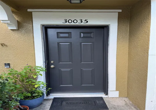 Photo 2 of Townhouse for sale at 30035 Granda Hills Ct, Wesley Chapel, FL 33543 | MLS# TB8544209 | Listing updated on 2026-09-01