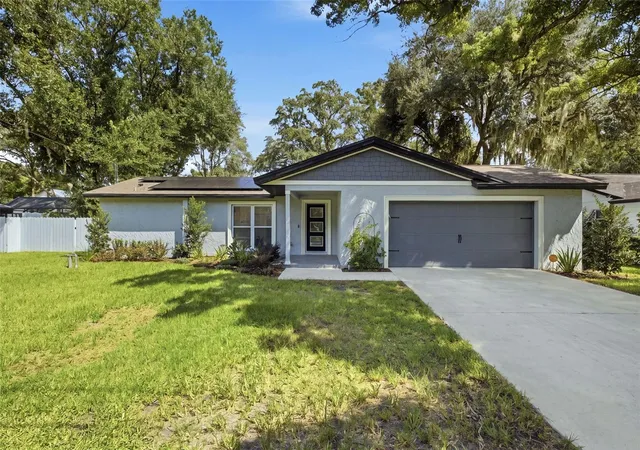 Photo 1 of Single family home for sale at 2005 Russell Dr, Tampa, FL 33618 | MLS# TB8544215 | Listing updated on 2026-10-03