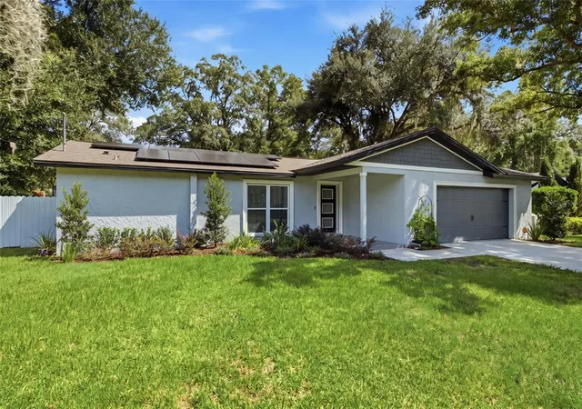 Photo 2 of Single family home for sale at 2005 Russell Dr, Tampa, FL 33618 | MLS# TB8544215 | Listing updated on 2026-10-03