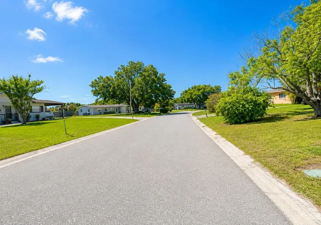 Photo 18 of Single family home for sale at 605 Carver Dr, Lake Wales, FL 33853 | MLS# O6438025 | Listing updated on 2026-09-01