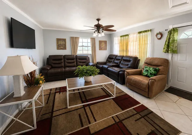 Photo 2 of Single family home for sale at 605 Carver Dr, Lake Wales, FL 33853 | MLS# O6438025 | Listing updated on 2026-09-01