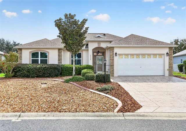 Photo 1 of Single family home for sale at 9888 Southwest 89th Ln Rd, Ocala, FL 34481 | MLS# OM731438 | Listing updated on 2026-09-03
