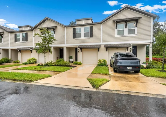 Photo 2 of Townhouse for sale at 2759 Scarlet Bay Pl, Brandon, FL 33510 | MLS# TB8544240 | Listing updated on 2026-10-09
