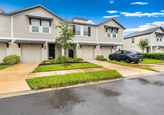 Photo 3 of Townhouse for sale at 2759 Scarlet Bay Pl, Brandon, FL 33510 | MLS# TB8544240 | Listing updated on 2026-10-09