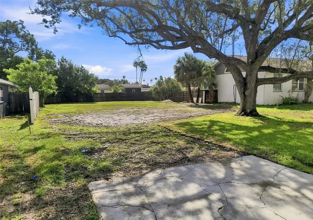 Photo 1 of Land for sale at 4135 Carson St NE, Saint Petersburg, FL 33703 | MLS# TB8544243 | Listing updated on 2026-09-03