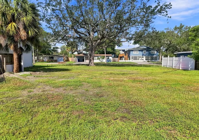 Photo 4 of Land for sale at 4135 Carson St NE, Saint Petersburg, FL 33703 | MLS# TB8544243 | Listing updated on 2026-09-03