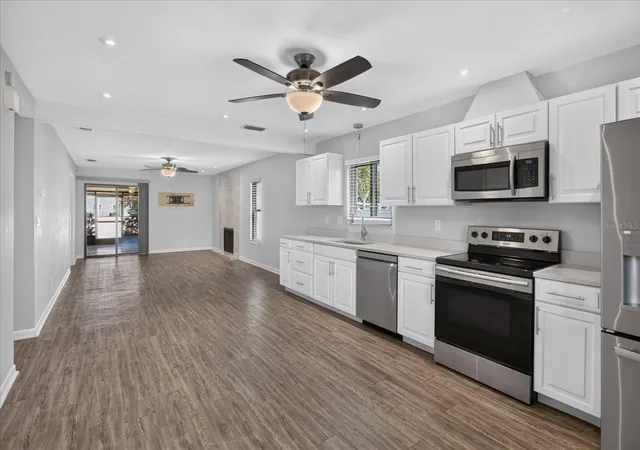 Photo 3 of Single family home for sale at 7360 Ulmerton Rd #2E, Largo, FL 33771 | MLS# V4951040 | Listing updated on 2026-09-20