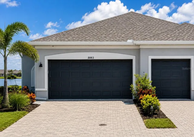 Photo 2 of Single family home for sale at 8883 Saint Kitts Cir, Englewood, FL 34224 | MLS# A4704661 | Listing updated on 2026-09-05