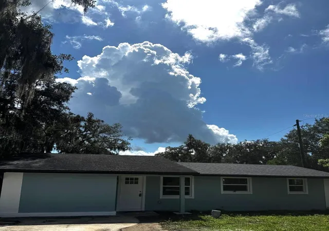 Photo 2 of Single family home for sale at 6002 County Rd 547 N, Davenport, FL 33837 | MLS# P4939738 | Listing updated on 2026-10-01