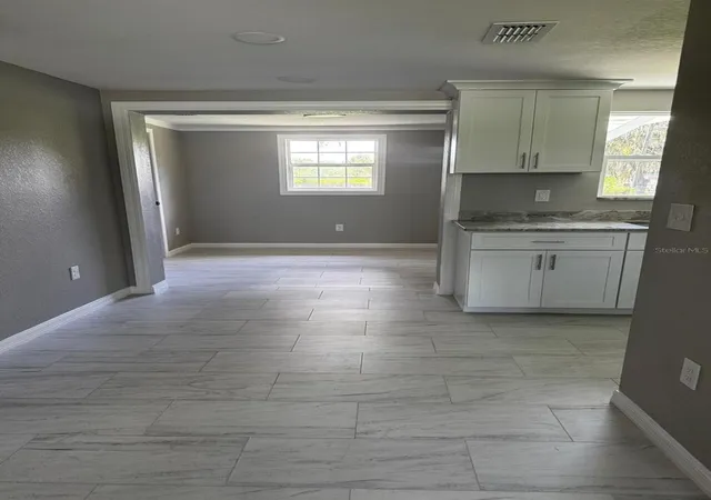 Photo 3 of Single family home for sale at 6002 County Rd 547 N, Davenport, FL 33837 | MLS# P4939738 | Listing updated on 2026-10-01