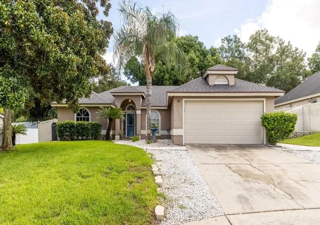 Photo 2 of Single family home for sale at 859 High Pointe Cir, Minneola, FL 34715 | MLS# G5117225 | Listing updated on 2026-09-07