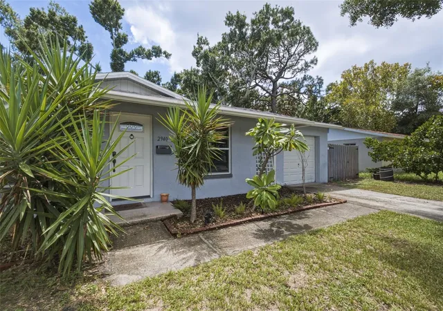 Photo 3 of Single family home for sale at 2940 47th Avenue S, Saint Petersburg, FL 33712 | MLS# TB8544254 | Listing updated on 2026-10-14