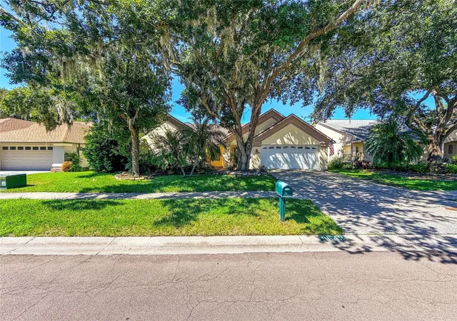 Photo 1 of Single family home for sale at 9542 Pebble Glen Ave, Tampa, FL 33647 | MLS# W7889088 | Listing updated on 2026-10-02