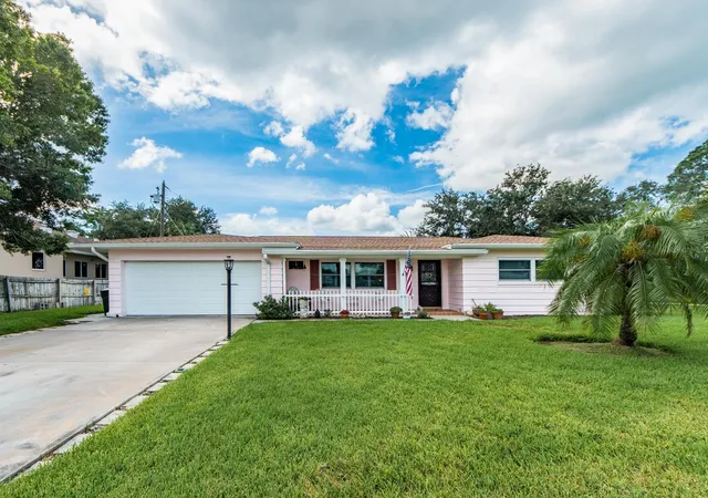 Photo 2 of Single family home for sale at 63 Nicholas Dr, Dunedin, FL 34698 | MLS# TB8544261 | Listing updated on 2026-09-20
